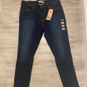 Levi’s skinny jeans